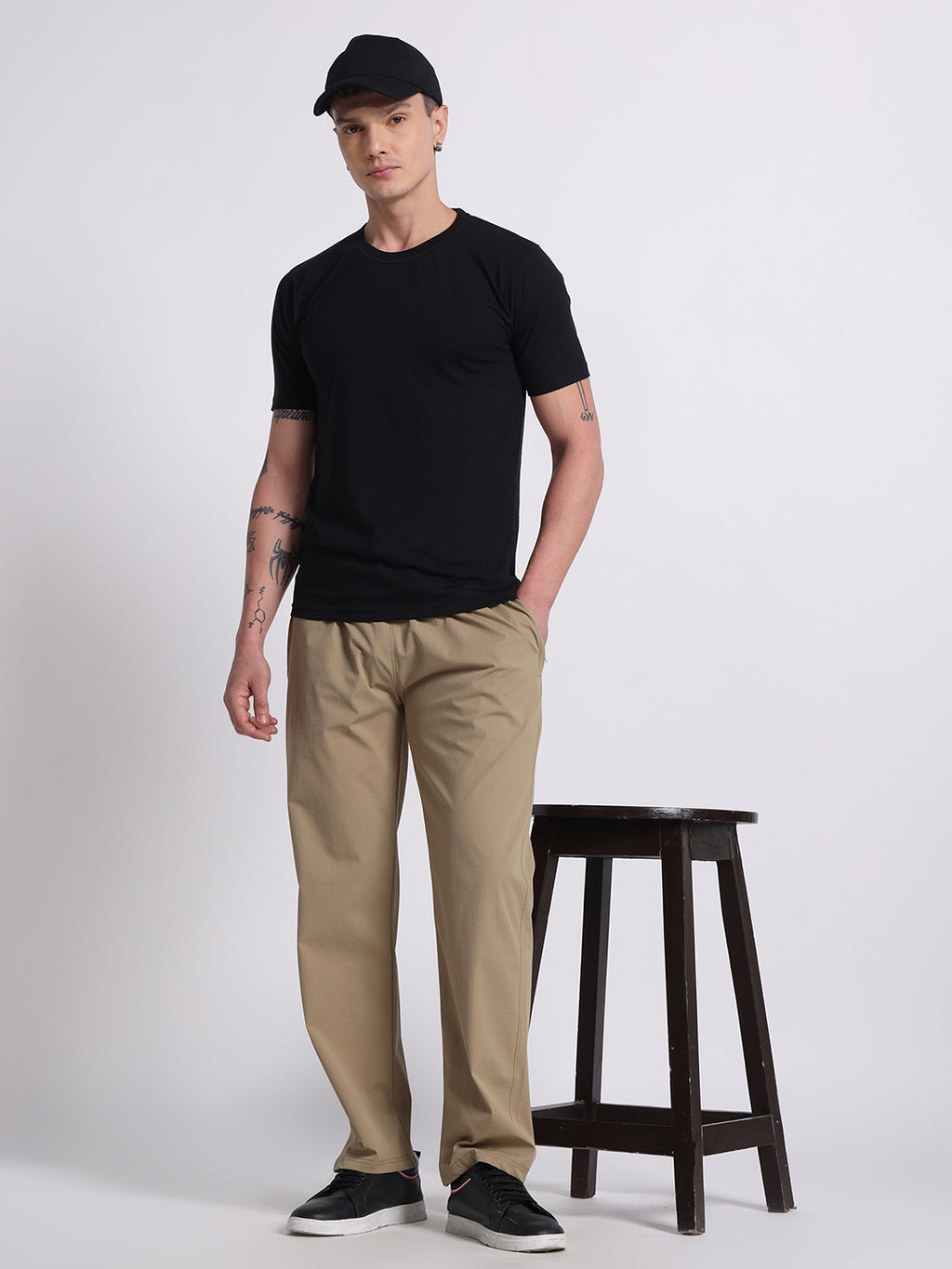 Men’s Relaxed Fit Cotton Drawstring Pants (Taupe Brown)